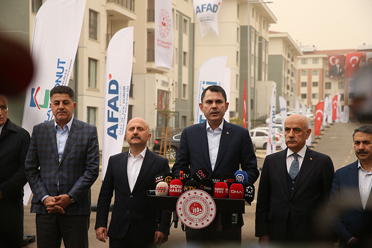 Bakan Kurum: Yüzyılın Konut Projesi'ne 2 milyon 879 bin geçerli başvuru yapıldı