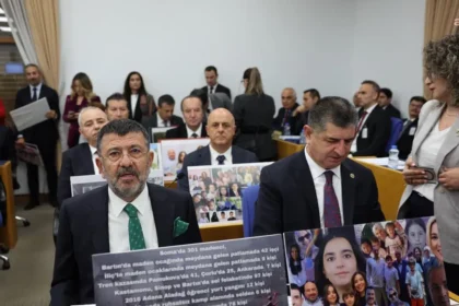 CHP'li Ağbaba ve AKP'li vekiller arasında "FETÖ" tartışması