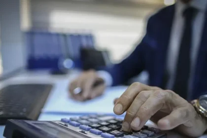 Memur ve emekliyi zam heyecanı sardı. Seyyanen zam olacak mı? | NTV Haber