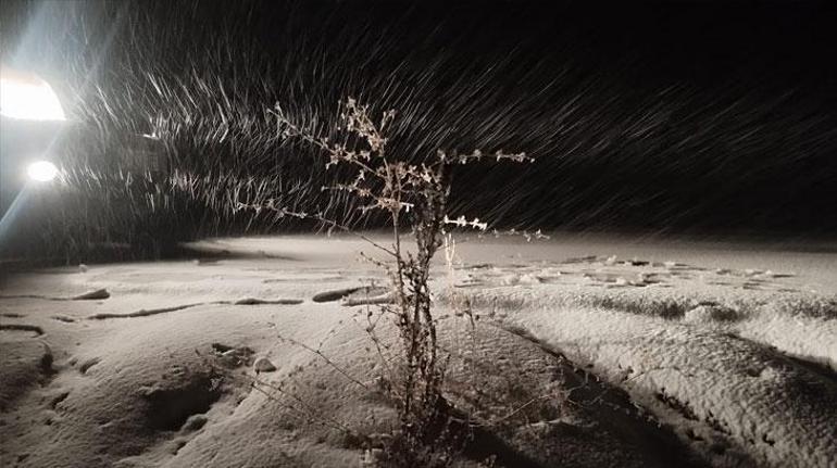 Meteorolojiden 5 ile uyarı üstüne uyarı Resmen göz gözü görmüyor: Evinizde kalın
