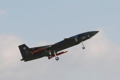 Dünyada bir ilki gerçekleştirdi! KIZILELMA'dan milli donanımlarla gövde gösterisi