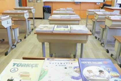 Bakan Yusuf Tekin’den müfredat açıklaması: Orta Asya yerine Türkistan’ı ekledik