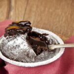 Ağızda dağılan çikolatasına bayılacaksınız! 2 kişilik sufle tarifi