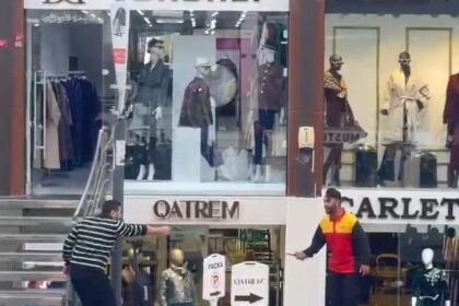 Saniye saniye dehşet! Kargodan kan çıktı: Biri silaha biri bıçağa sarıldı