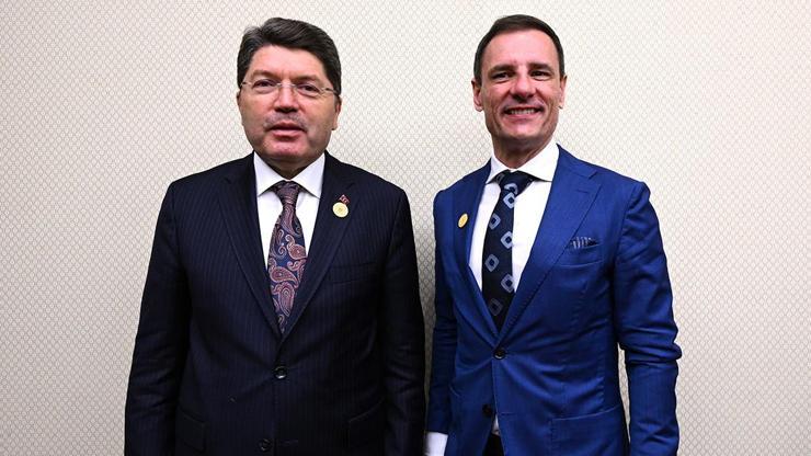 Bakan Tunç, Macaristanlı mevkidaşı Tuzson ile bir araya geldi