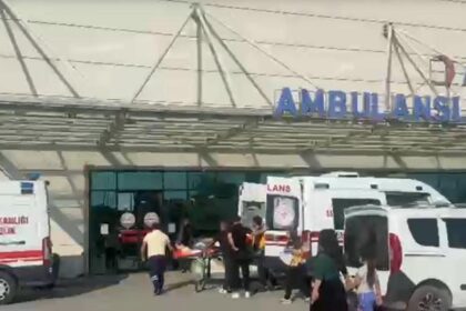 Başsavcılık soruşturma başlattı! Mersin'de 14 fabrika işçisi zehirlendi