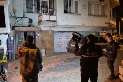 Binadan sarkan kabloya dokunan çocuğu elektrik çarptı | NTV Haber