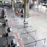 Kaçak sigara balonları Vilnius Havalimanı'nı kapattı