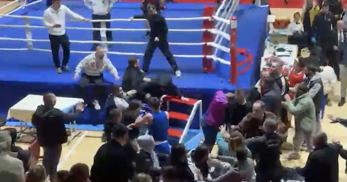 Boks turnuvasında kavgayı polis ekipleri güçlükle ayırdı | NTV Haber