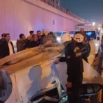 Ters dönen otomobilde baba ve 2 çocuğu yaralandı | NTV Haber