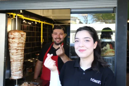 Kore'de öğrendiler, Eskişehir'de dükkan açtılar. "Gelen bir daha geliyor" | NTV Haber