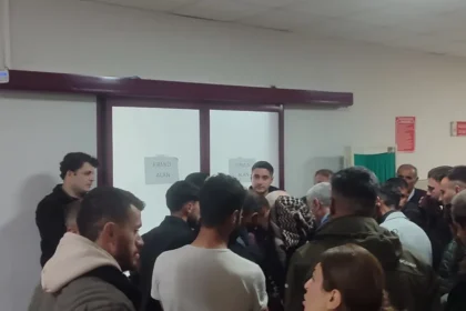 Kargo aracı 2 yaşındaki çocuğa çarptı | NTV Haber