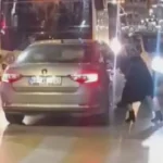 Caddedeki yayalara ve araçlara çarpan sürücüye meydan dayağı | NTV Haber