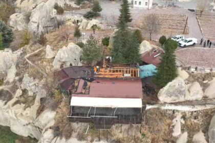 Kapadokya'da kaçak kafeye kepçe vuruldu