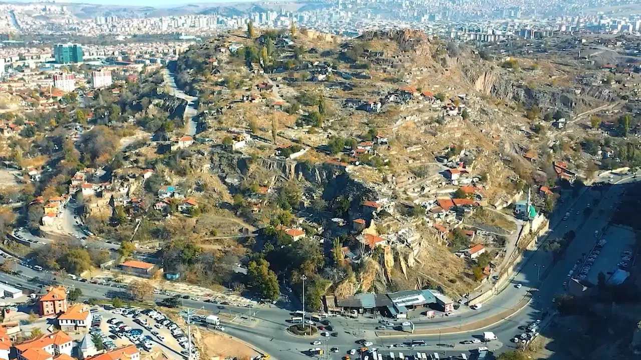 AKP'li Osman Gökçek şehitler için yapılan anıtla dalga geçmişti…  ABB'den "anıt" açıklaması!