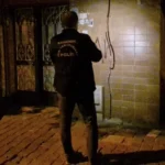 Apartmandan sarkan kablo 7 yaşındaki çocuğu ağır yaraladı