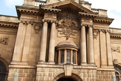 Müzeden 600'den fazla tarihi eser çalındı