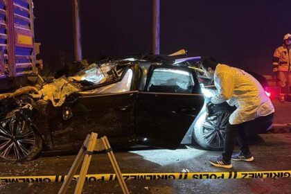 Yoğun sis ve aşırı hız can aldı! Kütahya'da katliam gibi kaza: 4 ölü