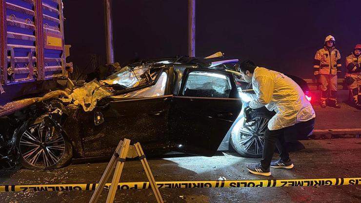 Yoğun sis ve aşırı hız can aldı! Kütahya'da katliam gibi kaza: 4 ölü