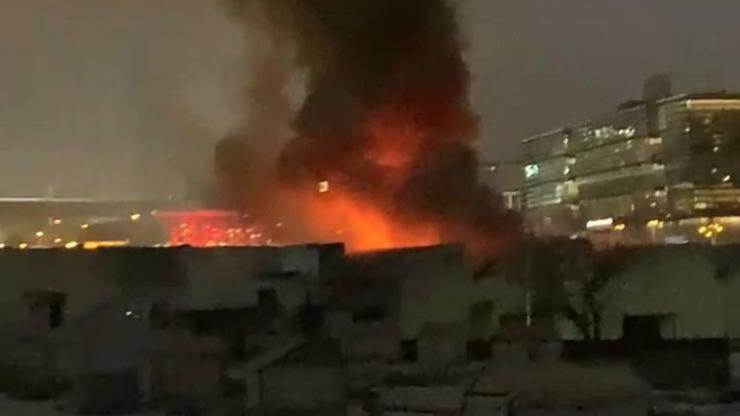 İstanbul- Bakırköy’de kumaş baskı fabrikasında çıkan yangın söndürüldü