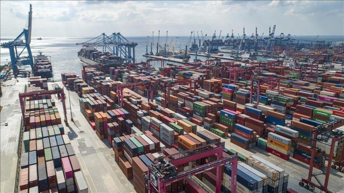 Türkiye'de 45 ilin ihracatı yılın 11 ayında arttı - Son Dakika Ekonomi Haberleri | Video