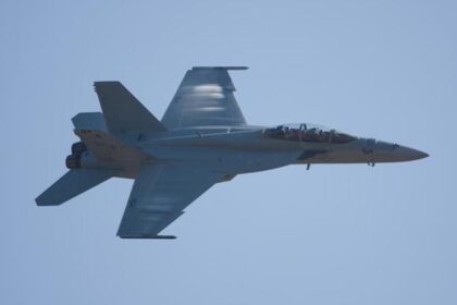 ABD savaş uçakları Venezuela yakınında 30 dakika uçtu