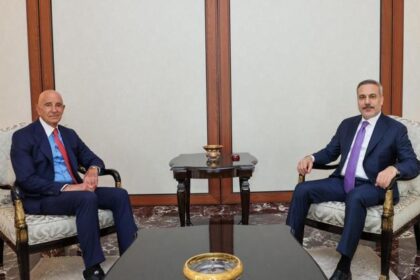 Bakan Fidan, ABD Büyükelçisi Barrack'ı kabul etti