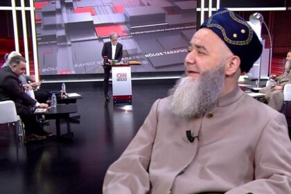 Cübbeli Ahmet Hoca: Papa'nın gelmesinden rahatsızım