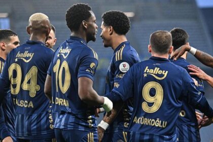 Eyüpspor 0-3 Fenerbahçe Maç Özeti | Kanarya, deplasmanda rahat kazandı