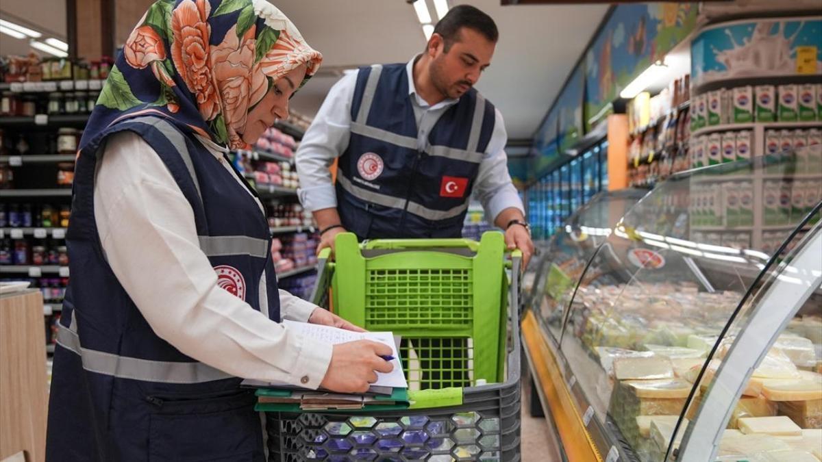 Ticaret Bakanlığından asgari ücret sonrası zam uyarısı: Müsamaha yok - Son Dakika Ekonomi Haberleri | Video