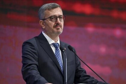 İletişim Başkanı Burhanettin Duran'dan CHP lideri Özgür Özel'e tepki