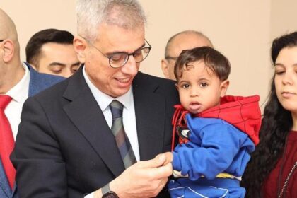 Bakan Memişoğlu, Kahire'de Filistinli hastaları ziyaret etti