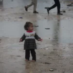 Gazze'de fırtına ve yağış insani krizi derinleştirdi. Çocuklar soğuktan hayatını kaybediyor