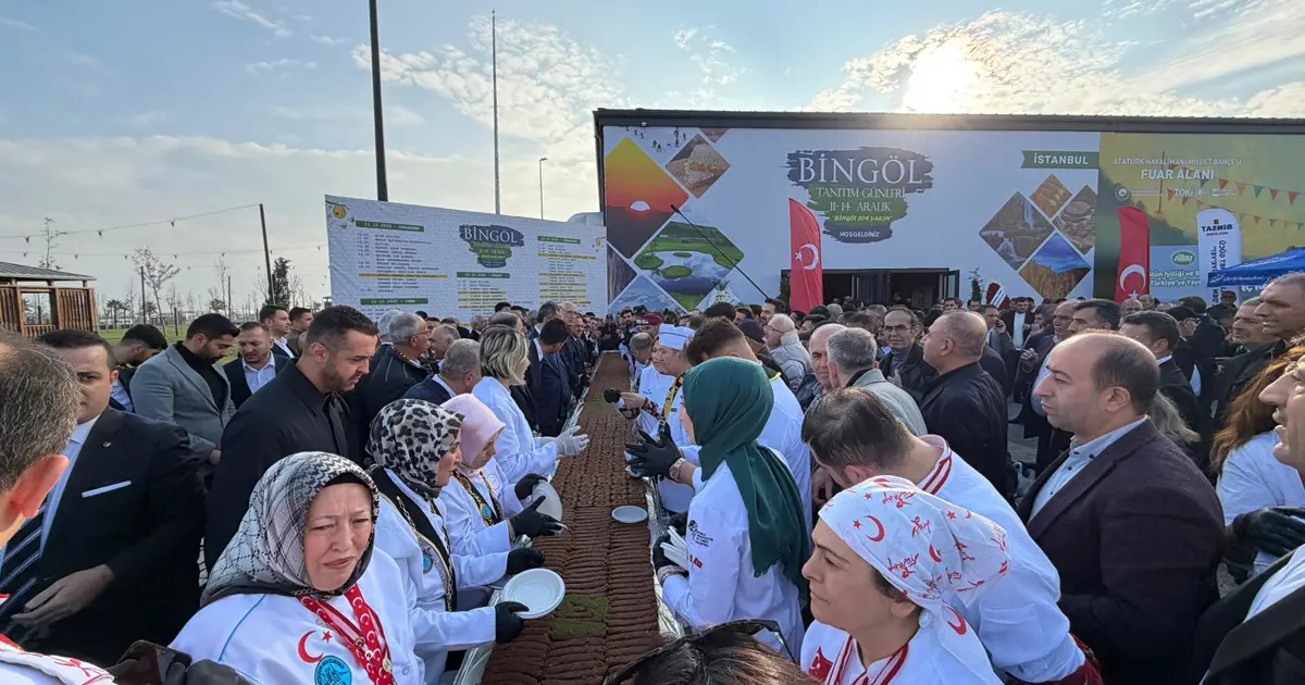 Dünyanın en uzun burma kadayıfı için Guinness'e başvuru  | NTV Haber