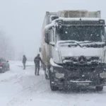 Kar yolları kesti. Yüzlerce köy yolu kapandı | NTV Haber