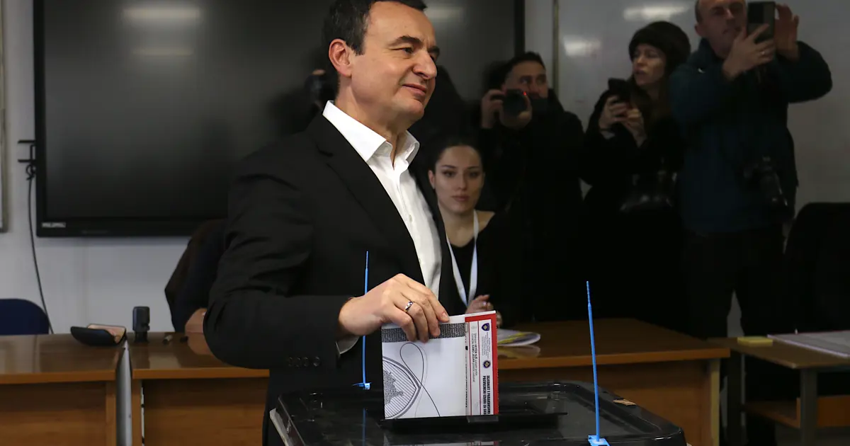 Kosova'da erken seçim. Kurti zafer ilan etti