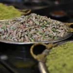 Kilosu altınla yarışıyor. Sahtekarlar gıda boyası ve bezelye kullanıyor | NTV Haber