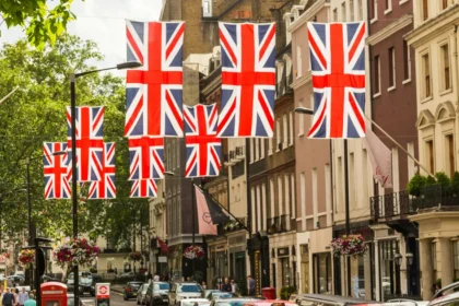 İngiltere’den Balkanlar'da geri adım. "Rusya kaynaklı" tehditlere ayrılan bütçe yüzde 40 azaltıldı