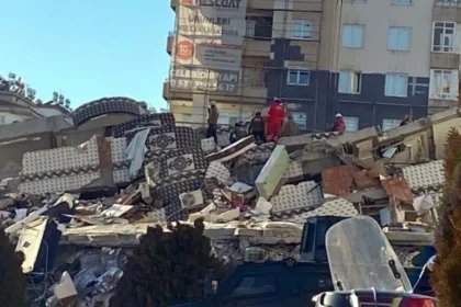 Gaziantep'te 49 kişinin öldüğü Emre Apartmanı davasında 4 sanığa tahliye | NTV Haber