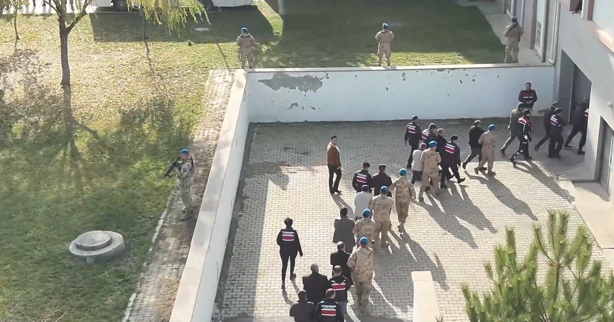 Ankara'da tefecilik operasyonu. 403 milyonluk mal varlığına el konuldu | NTV Haber