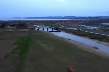 Büyükçekmece Gölü alarm veriyor. Doluluk oranı yüzde 14'e düştü | NTV Haber