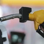 Yeni yılla birlikte vergi ve harçlar arttı. Akaryakıt, IMEI, yurt dışı çıkış... İşte yeni tutarlar | NTV Haber