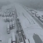 ABD'de kar yolları kesti