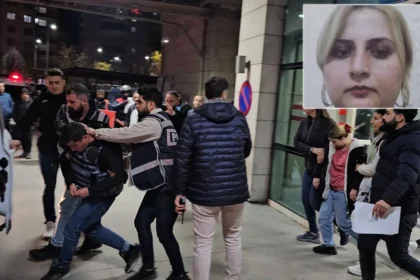 İki çocuk annesi komşusunu bahis borcu için öldürüp altınlarını çaldı | NTV Haber