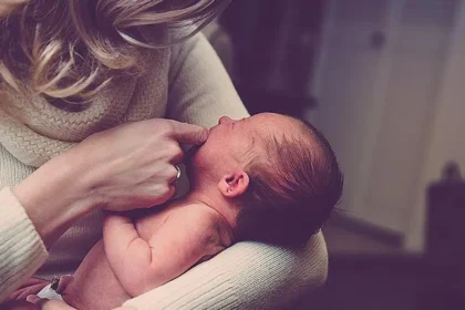 709 bin aileye doğum yardımı | NTV Haber