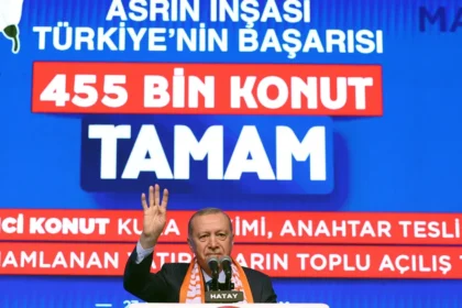 Cumhurbaşkanı Erdoğan'dan depremzedelere: Sizi asla yalnız bırakmayacağız | NTV Haber