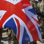 İngiltere'de okula ara veren gençlere gönüllü askerlik eğitimi