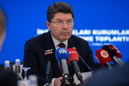 Bakan Tunç'tan, DEM Parti'nin barış yasası önerisine yanıt | NTV Haber