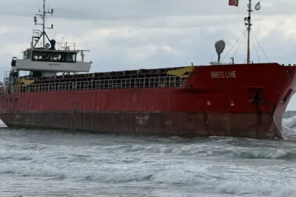 Tekirdağ'da yük gemisi karaya oturdu | NTV Haber
