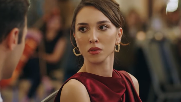 Kızılcık Şerbeti Elif kimdir? Zeynep Parla kaç yaşında ve nereli?